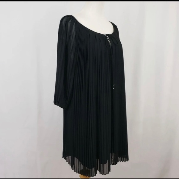 NWT DVF Keoni Dress Pleated Dress (6) - Picture 7 of 16
